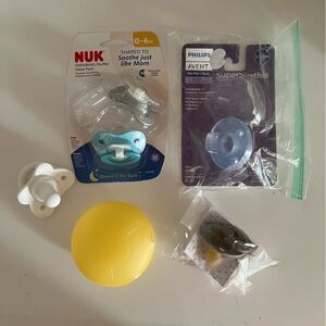 NUK and Philips Avent Pacifier Set lot of 5 total and pacifier holder